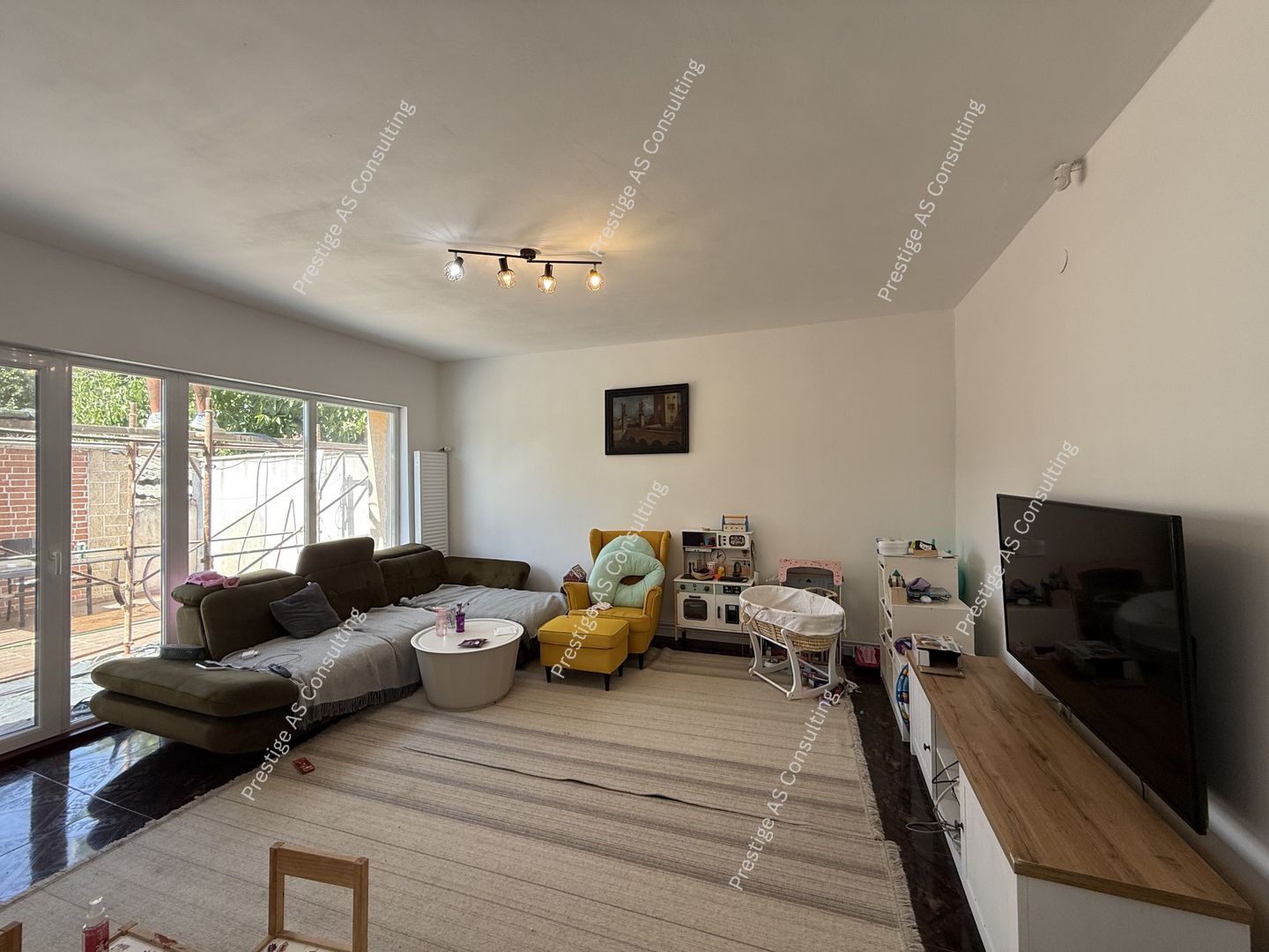 Vila individuala renovata complet | 6 camere | 500 mp teren | Str Jean Monnet - Poză 11