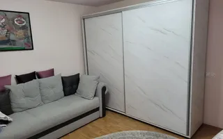 Casă de Vânzare | Piscină Interioară | Spațiu de Relaxare - Poză 34