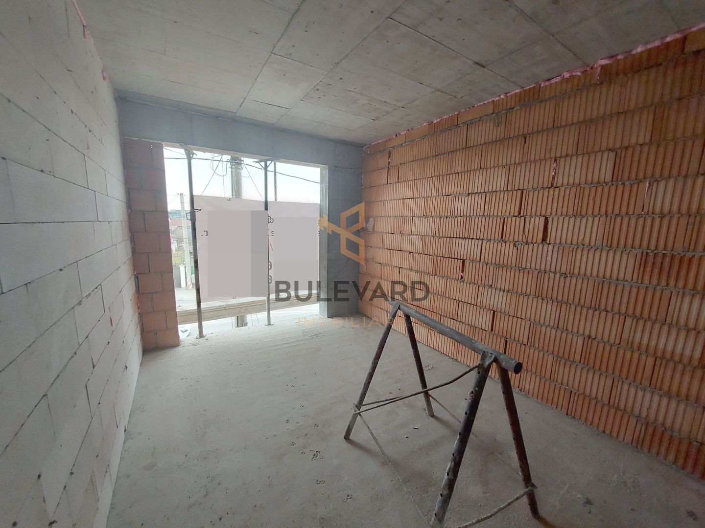 Apartament cu 2/3 camere cu finisaje incluse,  zona strazii  Piata 1 Mai! - Poză 7