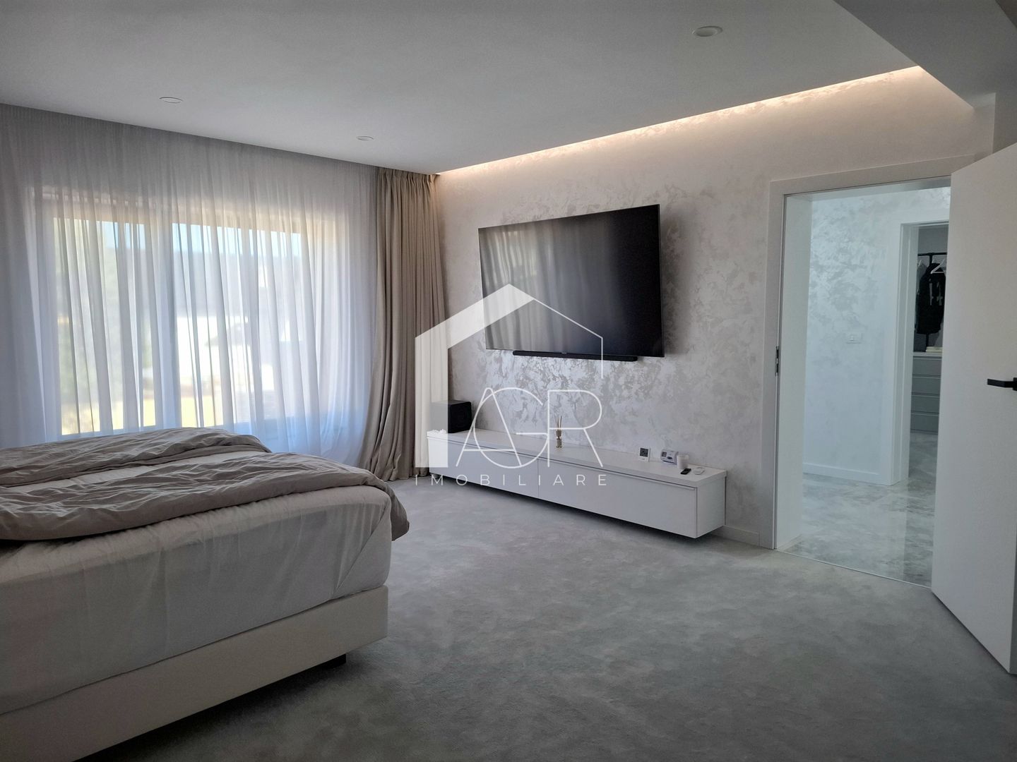 Vila cu 5 camere de vanzare, Strejnicu - Poză 13