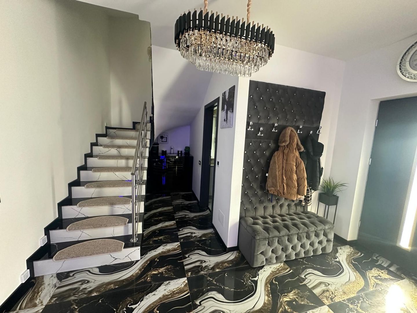 CASA INDIVIDUALA MOBILATA, TOATE UTILITATIE, CURTE 400 MP, COMISION 0% - Poză 26