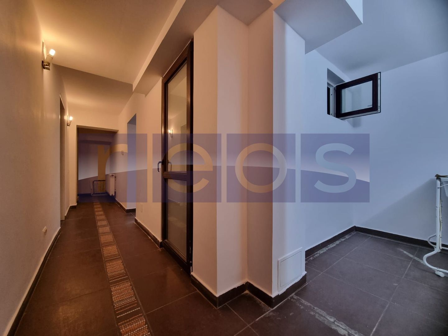 VANZARE- 9- CAMERE (S+P)- VILA -COTROCENI - Poză 40