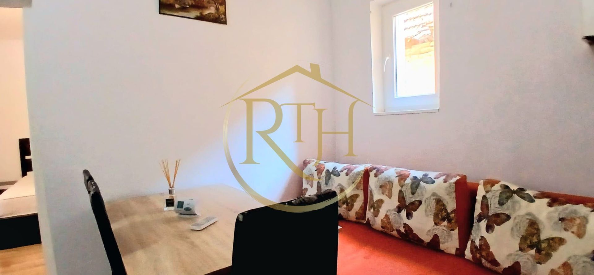 Oferim spre vanzare un Apartament la curte comuna, in zona Odobescu. - Poză 7