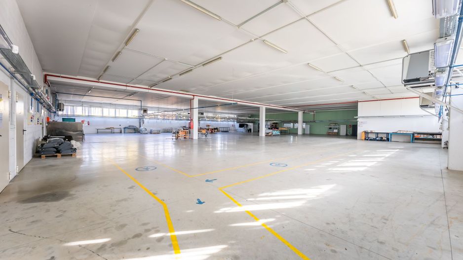 Hală producție în localitatea Sântana - Poză 12