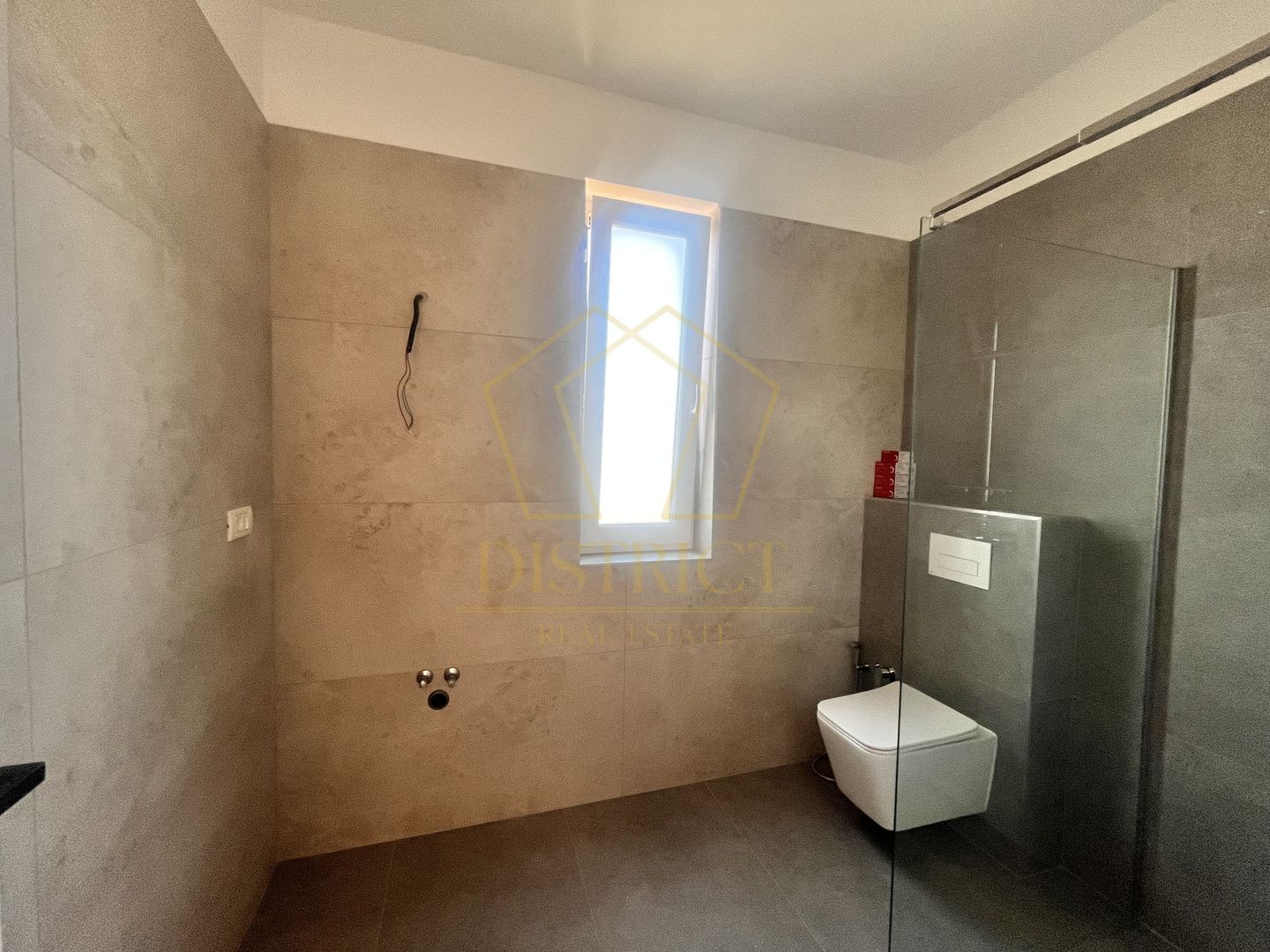 Duplex modern cu 5 camere si curte amenajata I Dumbravita - Poză 11