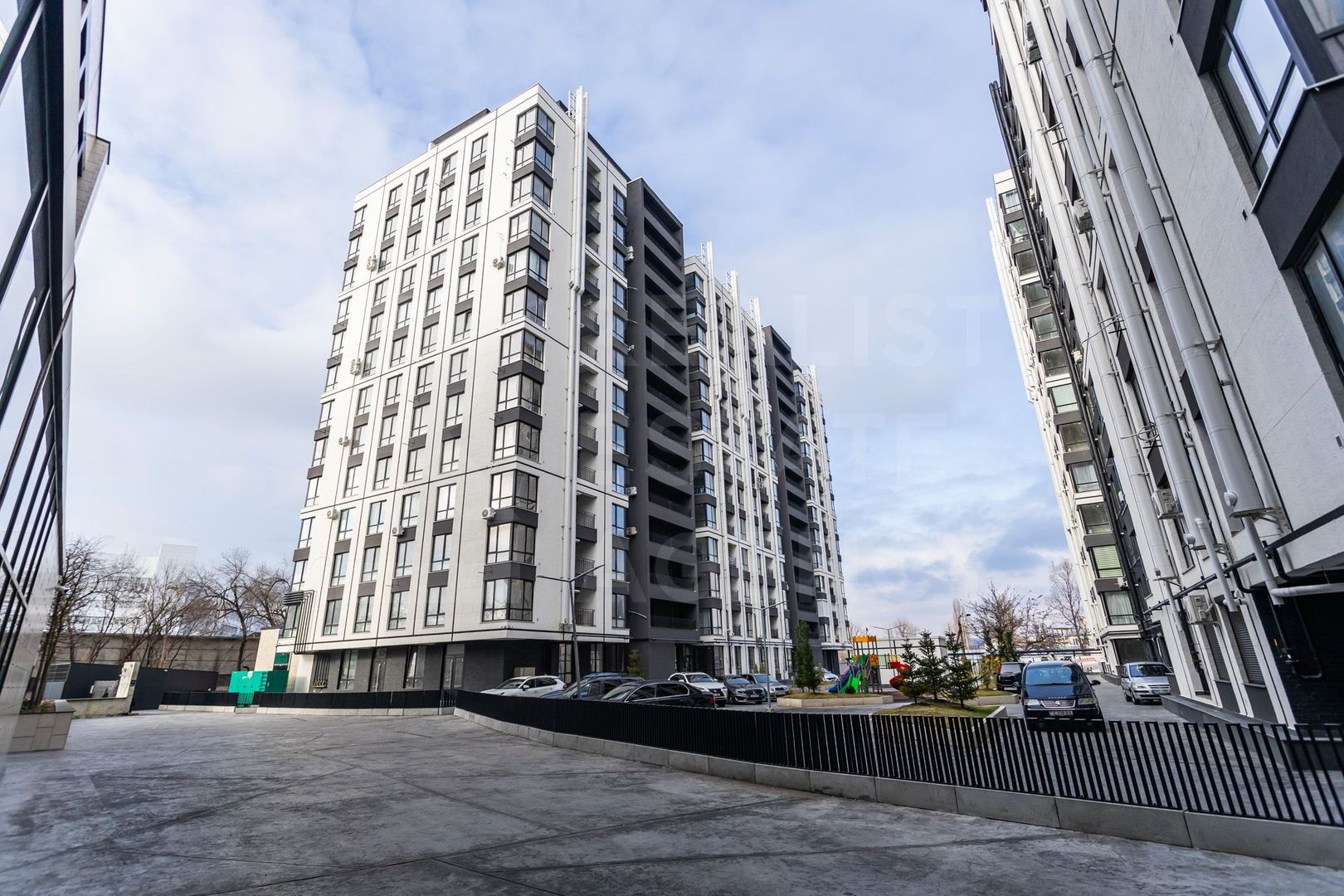 Vânzare, apartament, 2 camere, str. Calea Ieșilor, Sculeni - Poză 13