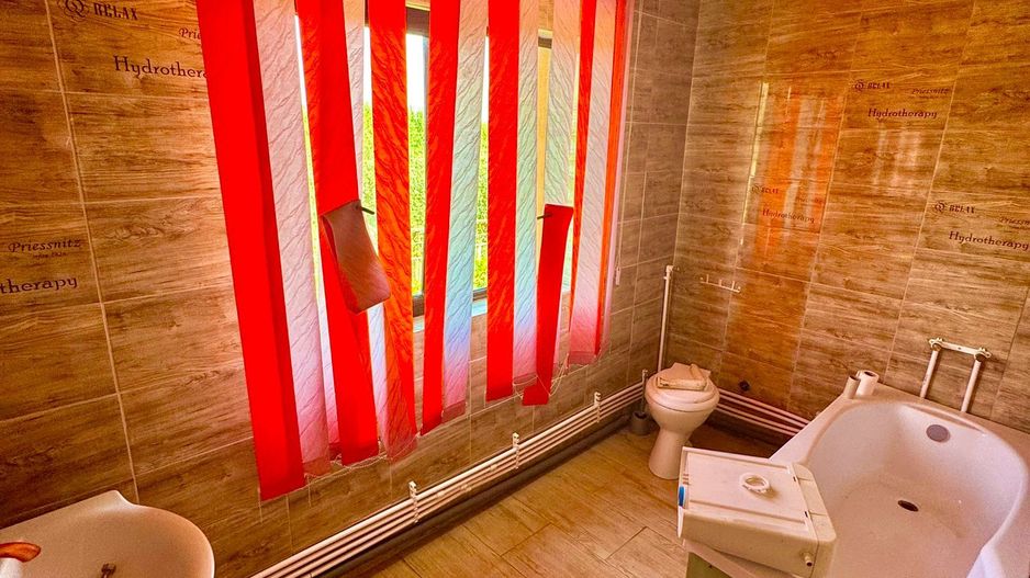 Casă P+M  strada Negru Vodă, 175 mp, 5 dormitoare, teren - Poză 12