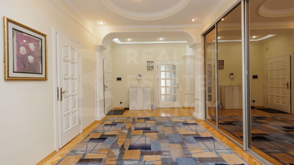 Chirie, apartament, 3 camere, str. 31 August 1989, Centru - Poză 8