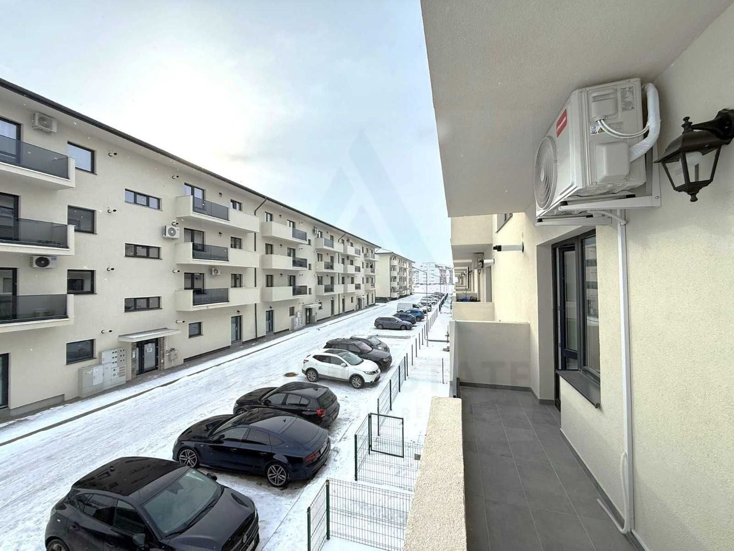Apartament prima închiriere 3 camere balcon parcare - zona Dedeman - Poză 4