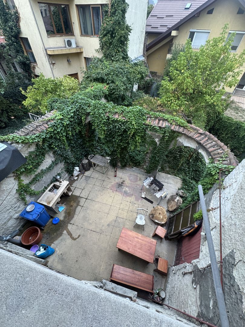 Casa-Curte proprie | Plantelor | - Poză 23
