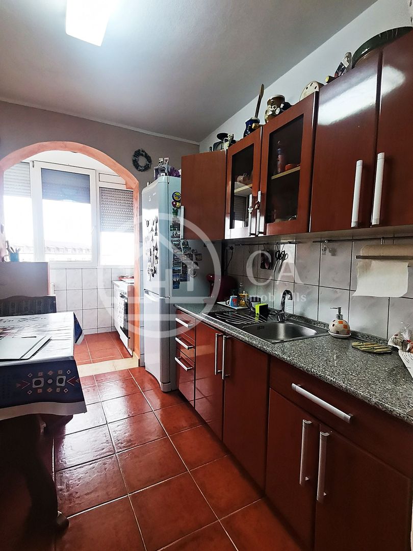 Apartament de vânzare cu 2 camere în zona Iosia, Oradea - Poză 4
