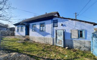 Casă de vânzare în satul Mașcăuți - Poză 1
