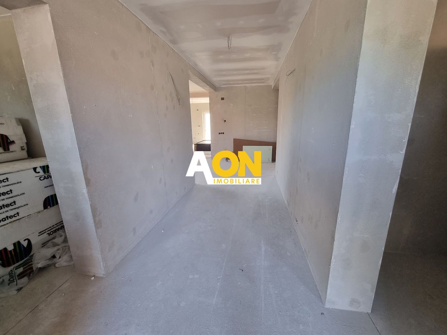 Casa individuala cu 4 camere, toate utilitatile, 500mp teren - Poză 4