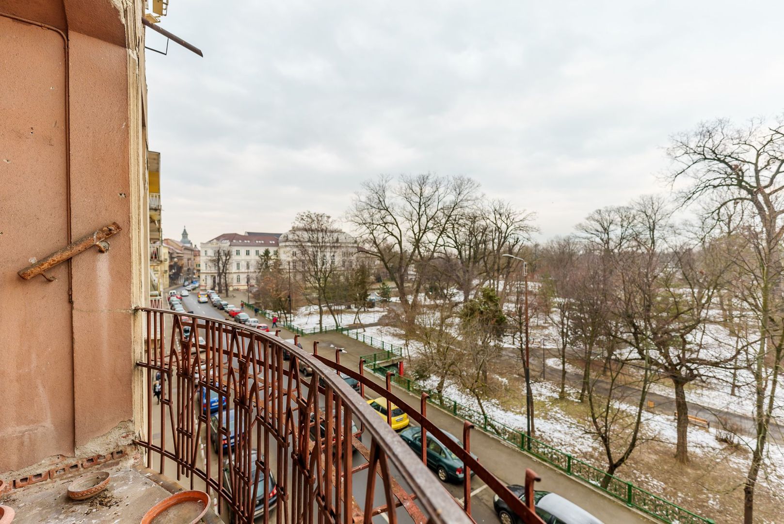 Apartament 3 camere spațios ultracentral, cu vedere la parcul Eminescu - Poză 2