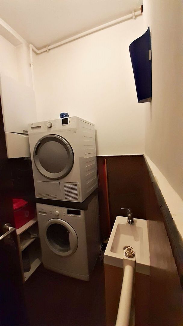 Apartament  deosebit-Piata Unirii,  apartament in casa  4 camere, 2 bai. - Poză 14