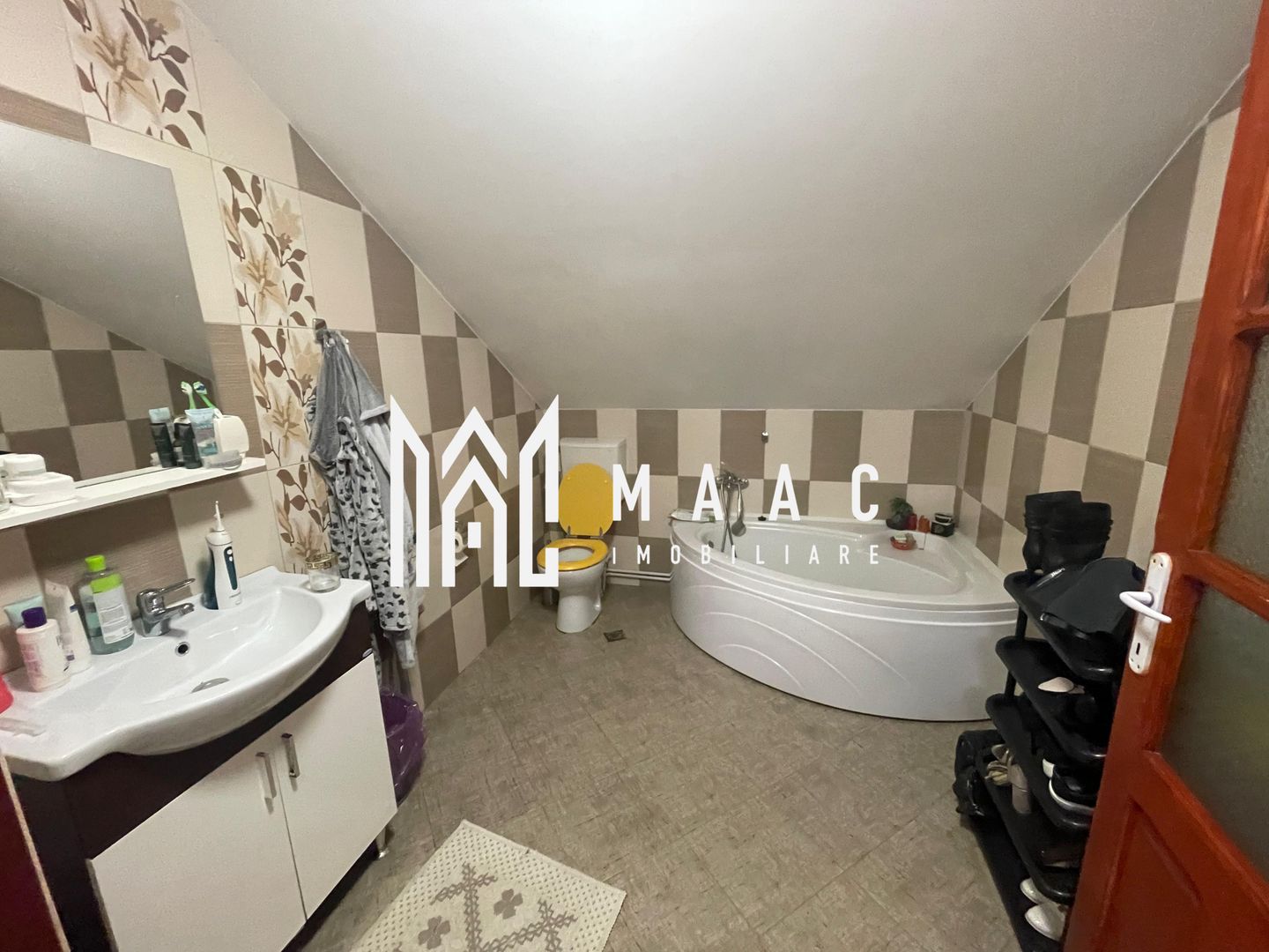 Casă individuală | 4 dormitoare | Garaj | 250 mp teren | Șelimbăr - Poză 11