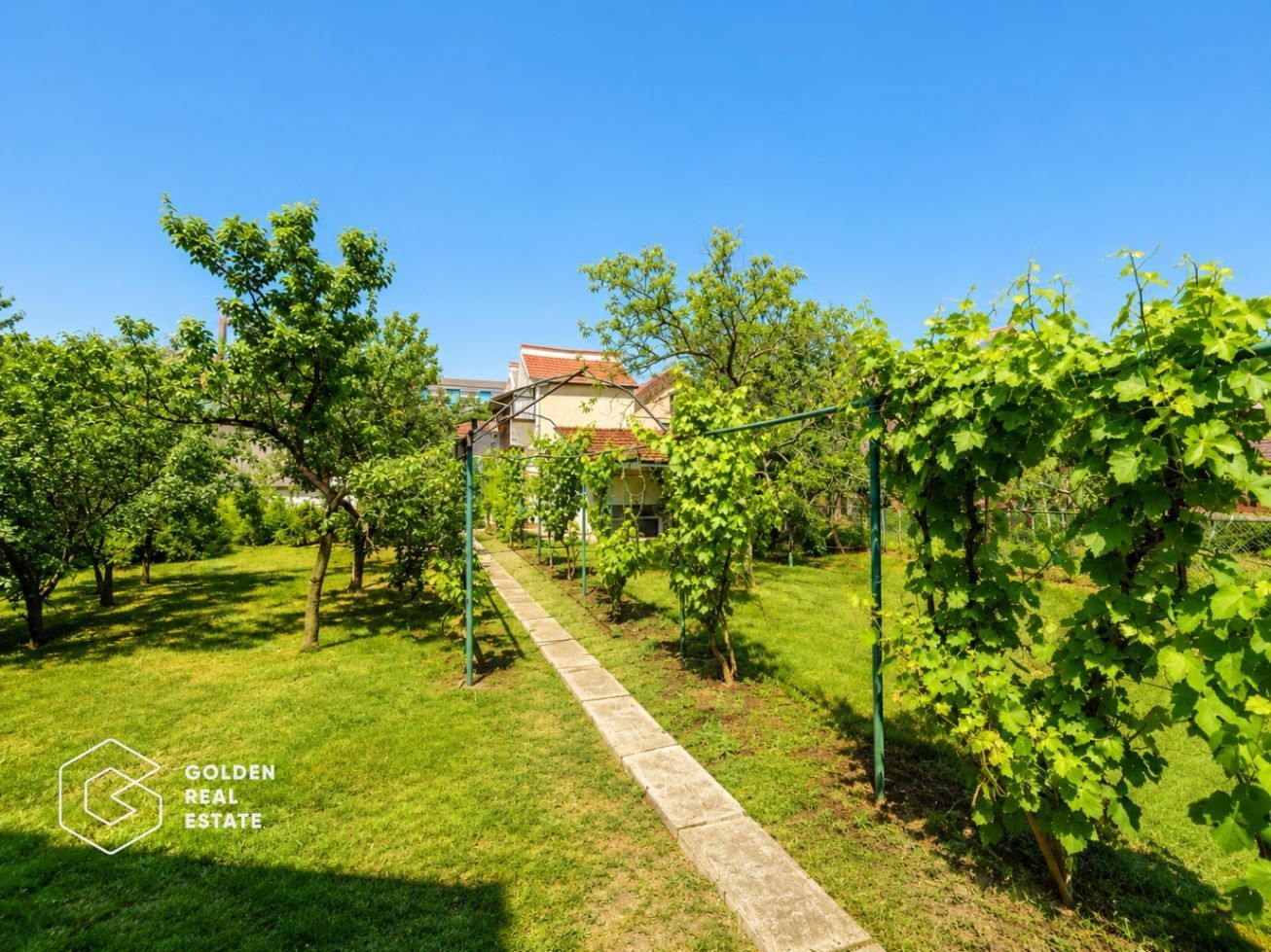 Casa cu teren 688 mp, 2 corpuri de cladire, Parneava - Poză 20