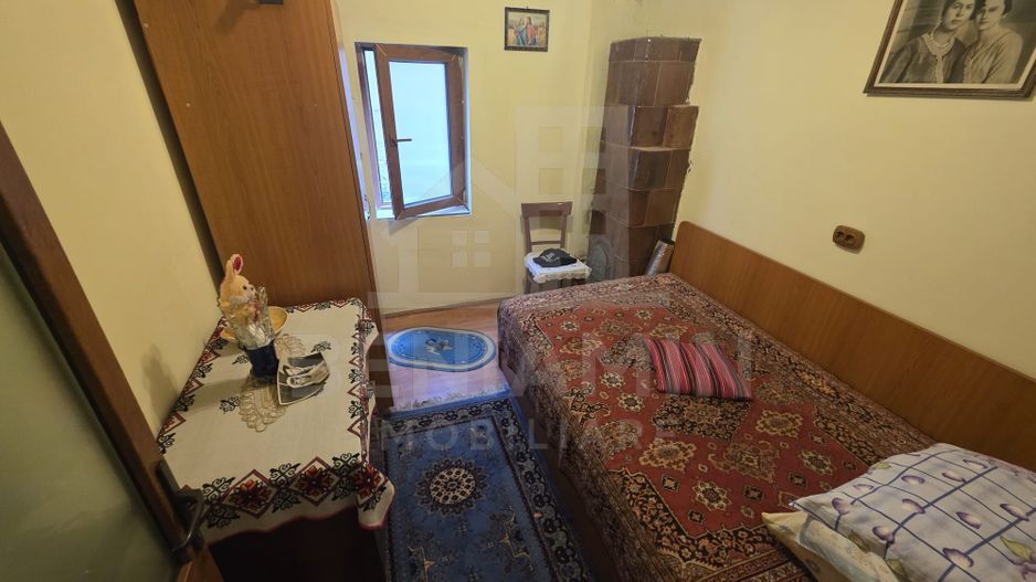 Casa cu 5 camere de vanzare in zona Bordei Calea Bucuresti 785mp - Poză 6