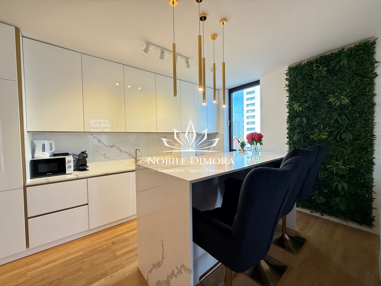 ISHO - Apartament cu 4 camere de lux, 2 bai, 2 balcoane, parcare privata - Poză 7
