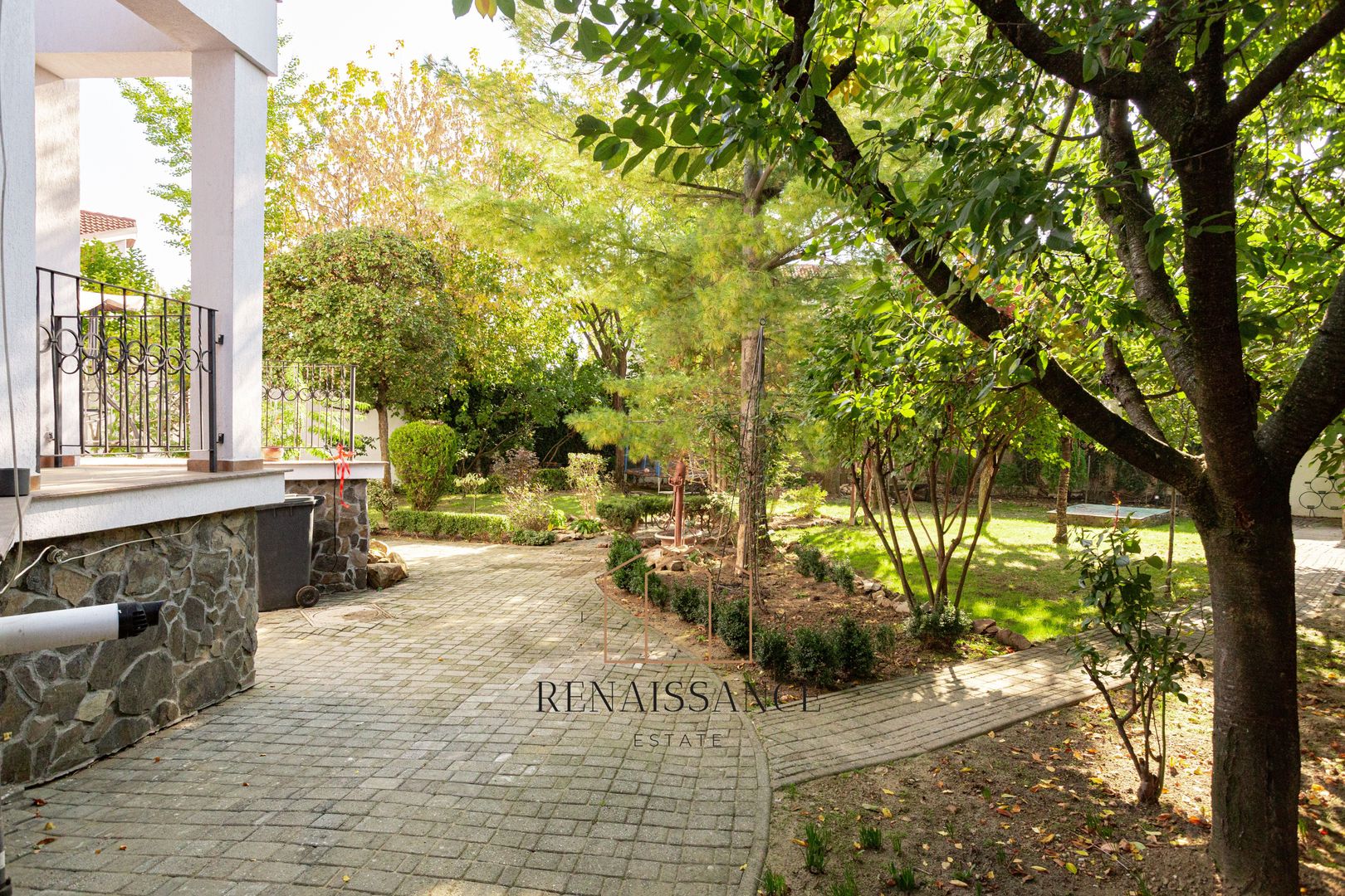 Timisoara - Girocului Vila 12 Camere 4 Bai | 497mp Utili 1373mp Teren - Poză 31