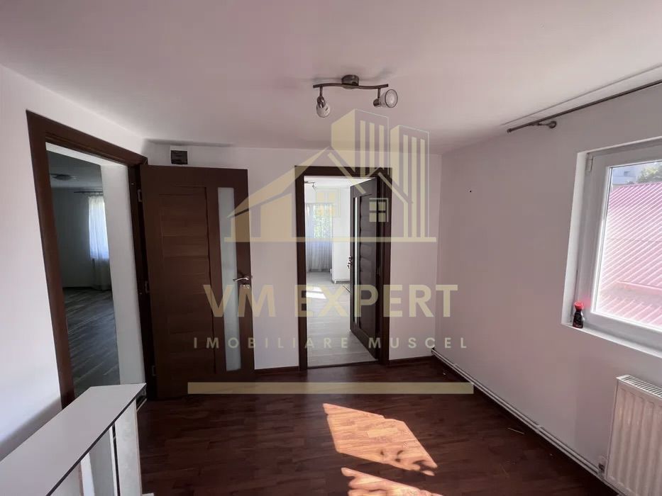CASA 6 CAMERE, TEREN 420 MP, PITESTI - Poză 9