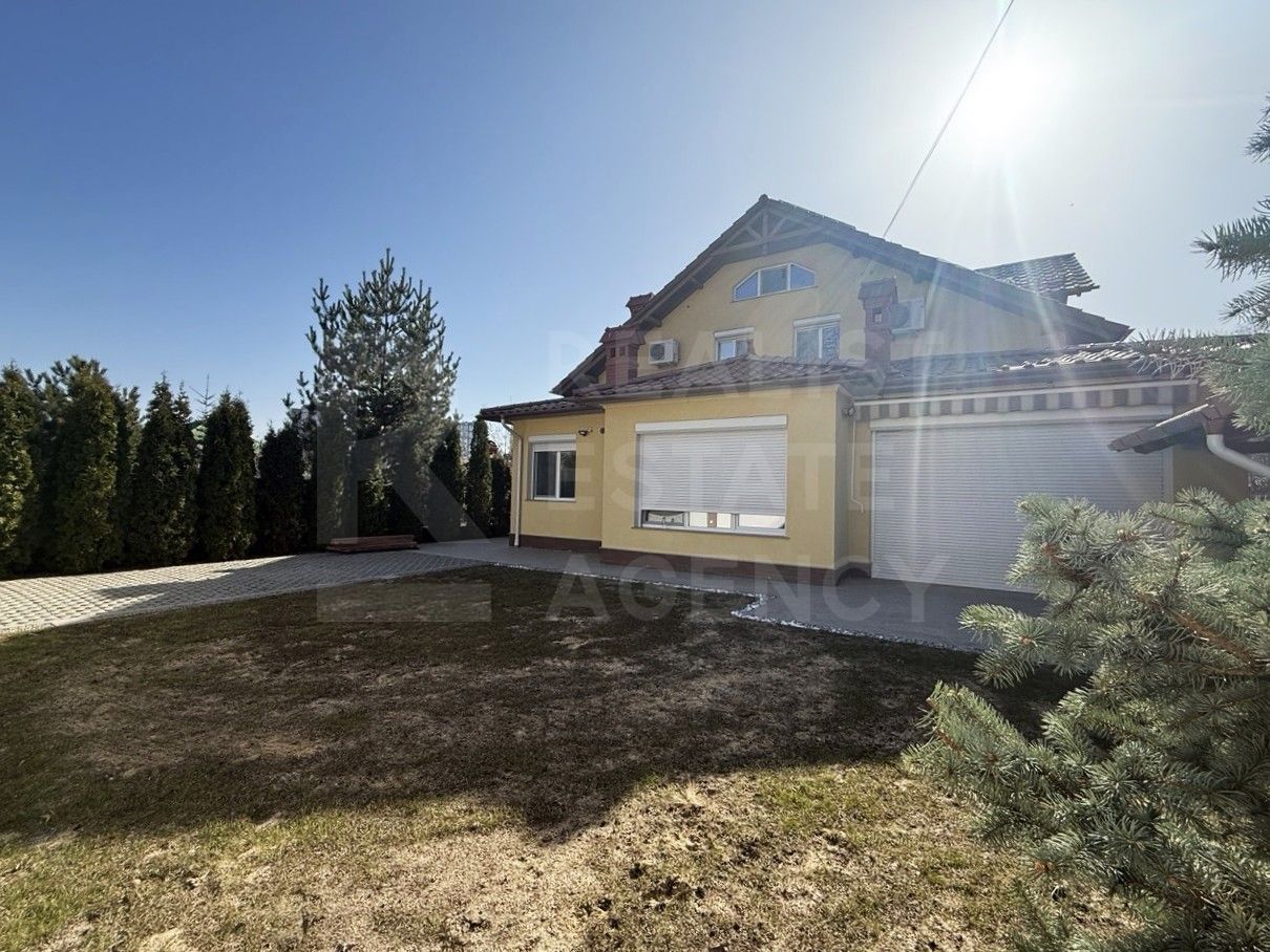 Chirie, casă, 5 camere, str. Frumoasa, Centru - Poză 1