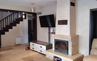 Vila de vânzare în Bârnova – Bucium, 5 camere, cu saună și piscină - Poză 1