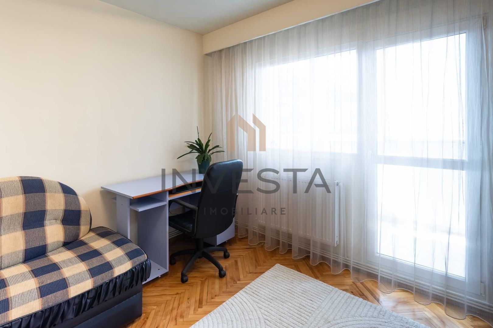 Apartament cu 2 camere decomandate , zona Hotel Paradis! - Poză 3