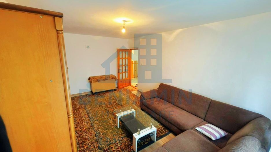 Apartament decomandat 3 Camere Renovat Utilat 1 Mai etaj 3 - Poză 4