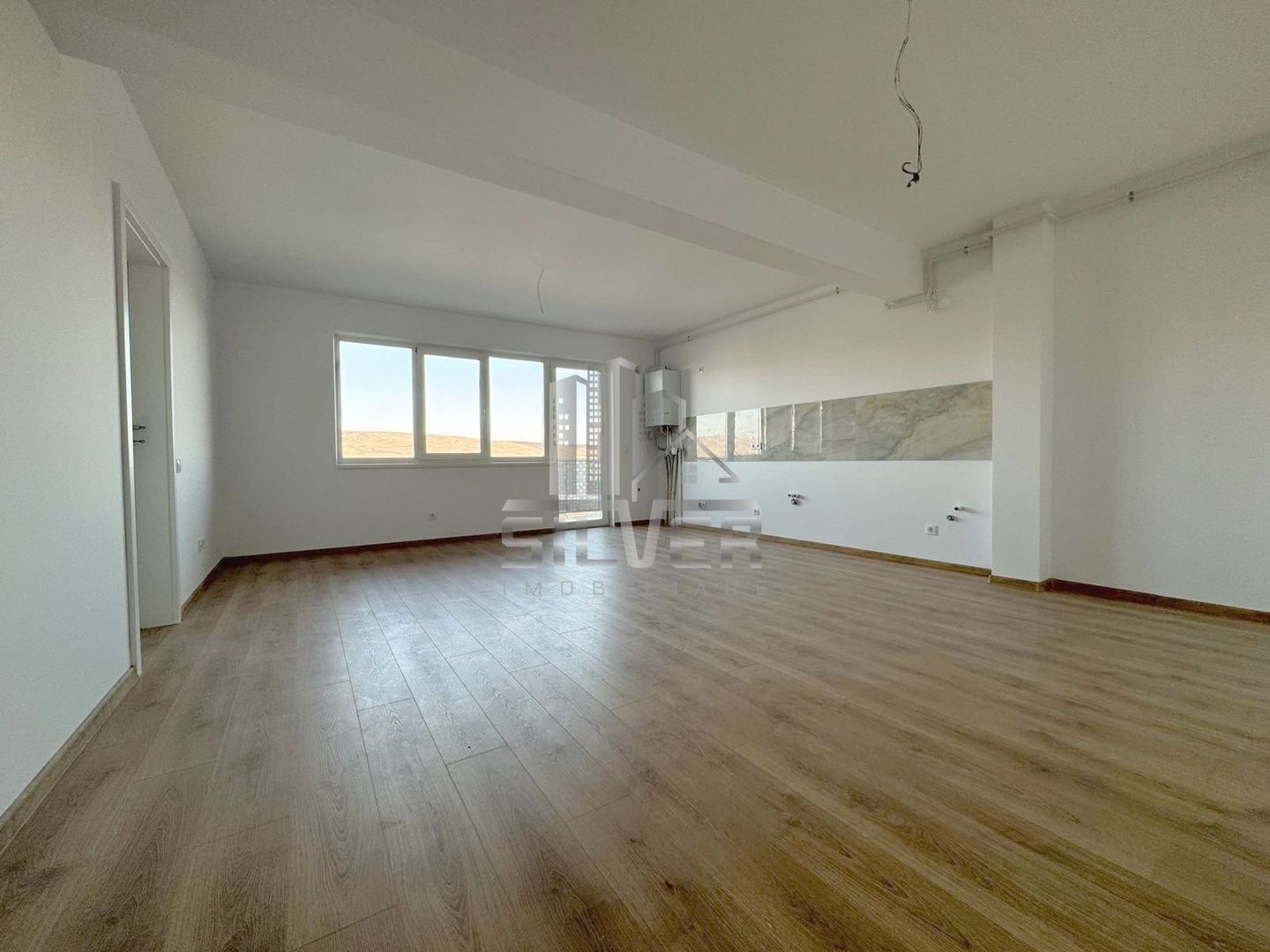 Apartament cu 2 camere/50 mp/imobil calitativ/CF. - Poză 3
