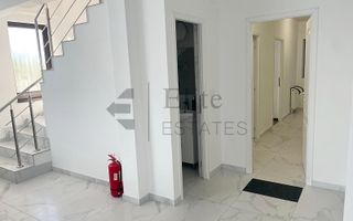 Pensiune de vanzare in statiunea 1 Mai - Poză 7