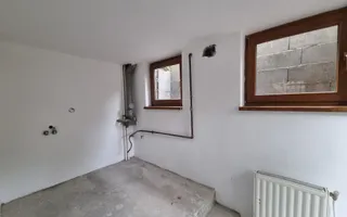De vanzare casa 6 camere, S+P+M, 900mp teren, Cetate - Poză 21