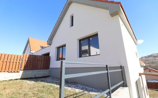 Casa superba si spatioasa, situata in Salicea! - Poză 19