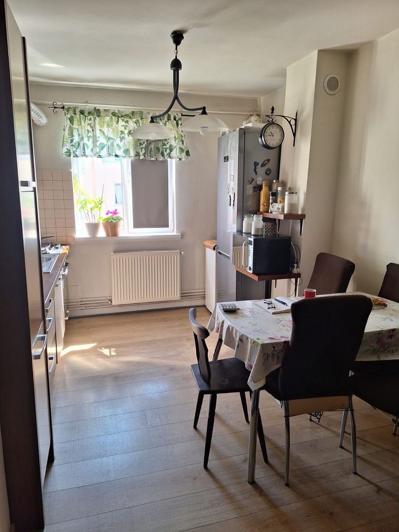 Apartament 3 camere decomandate si parcare Grigore Alexandrescu Manastur - Poză 2