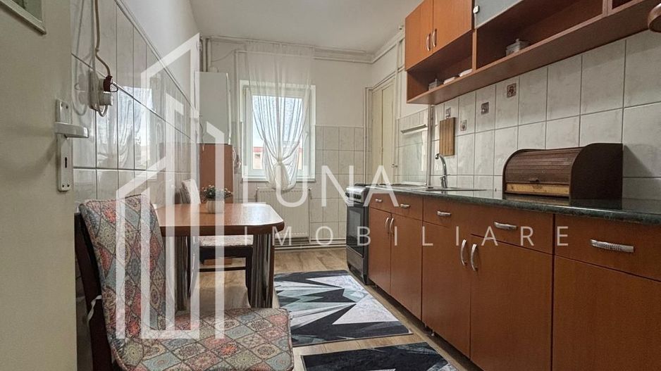 Apartament 3 camere – complet mobilat și utilat, recent renovat - Poză 2