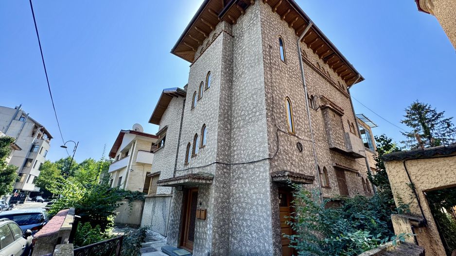 Vila Primaverii 300 mp utili teren 250 mp - Poză 1