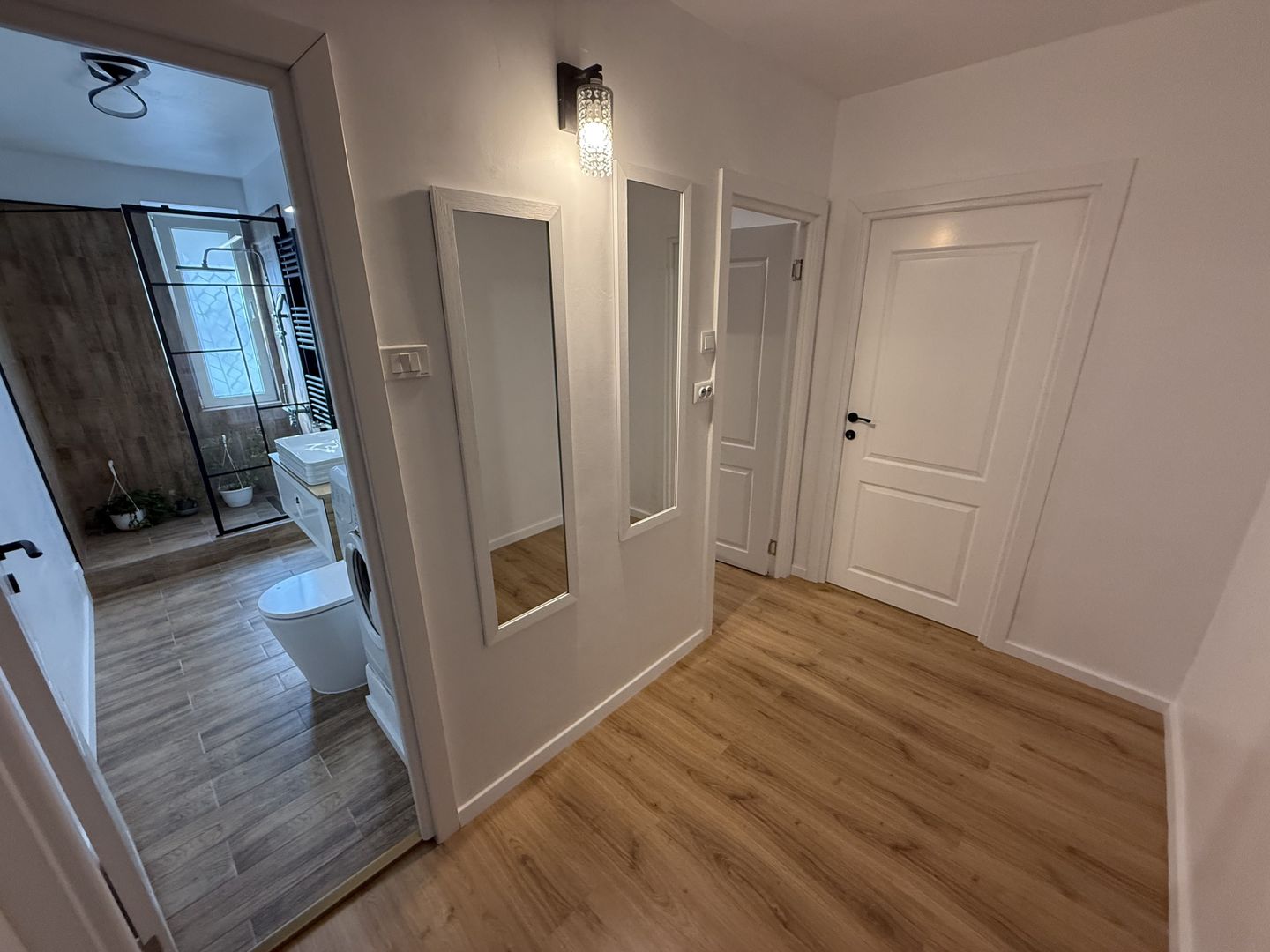 Garsoniera Renovata - Decomandata - Gorjului - Metrou 10 minute - Poză 6