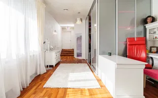 Resedinta premium| Teren de tenis | Piscină încălzită | Infrastructură completă! - Poză 18