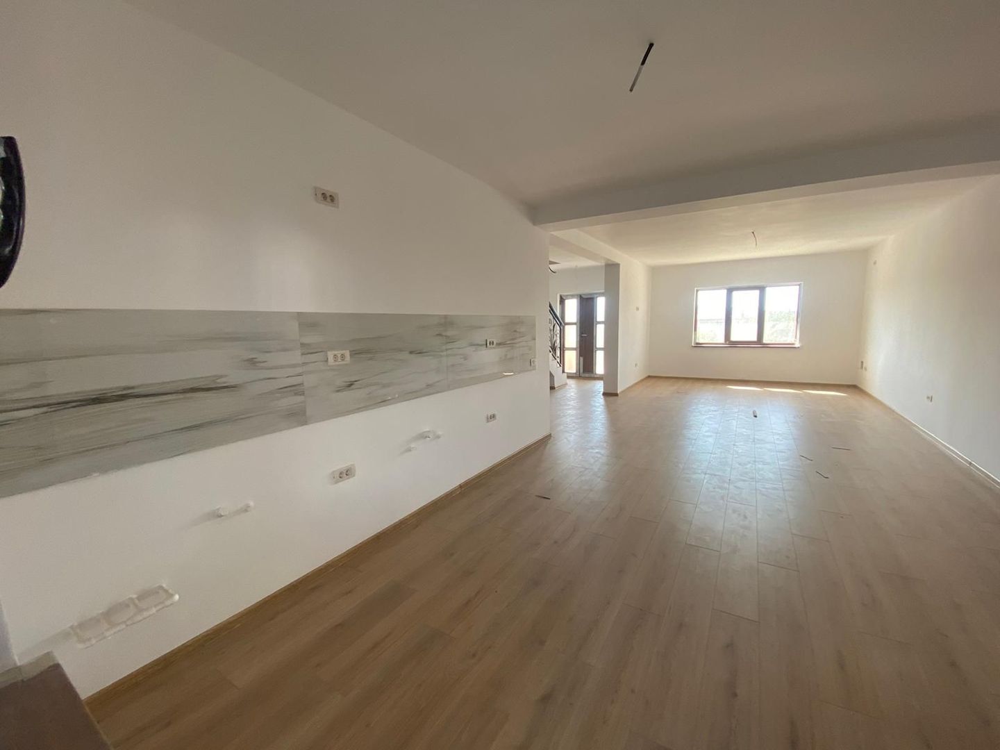 Casa P+1 Tip Duplex de vanzare  120 mp An 2023  Constanta Comuna Lumina - Poză 11