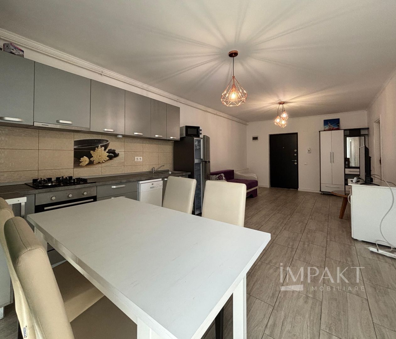 Inchiriere apartament in bloc nou, etaj intermediar + parcare - Poză 1