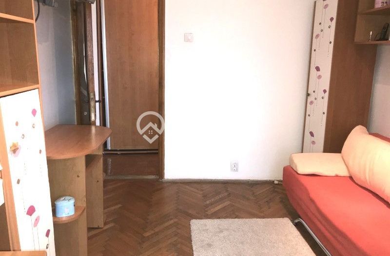 GARA-ABATOR- Apartament de 3 camere foarte spatios si luminos! - Poză 18