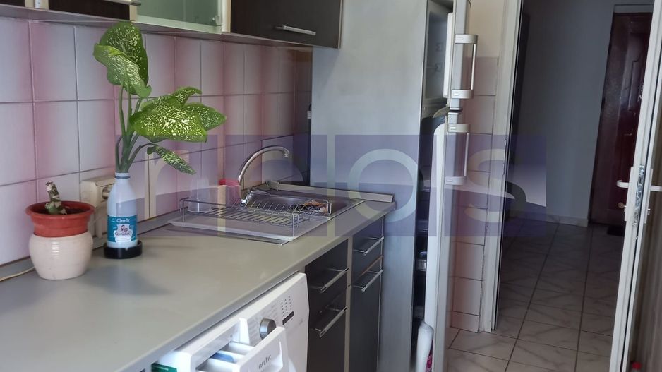 DE INCHIRIAT GARSONIERA SPATIOASA- METROU TIMPURI NOI - Poză 4