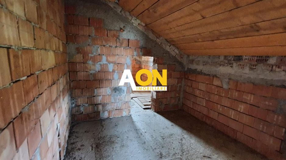 1/2 Duplex 5 camere S+P+M cu garaj 576 mp teren - Poză 16