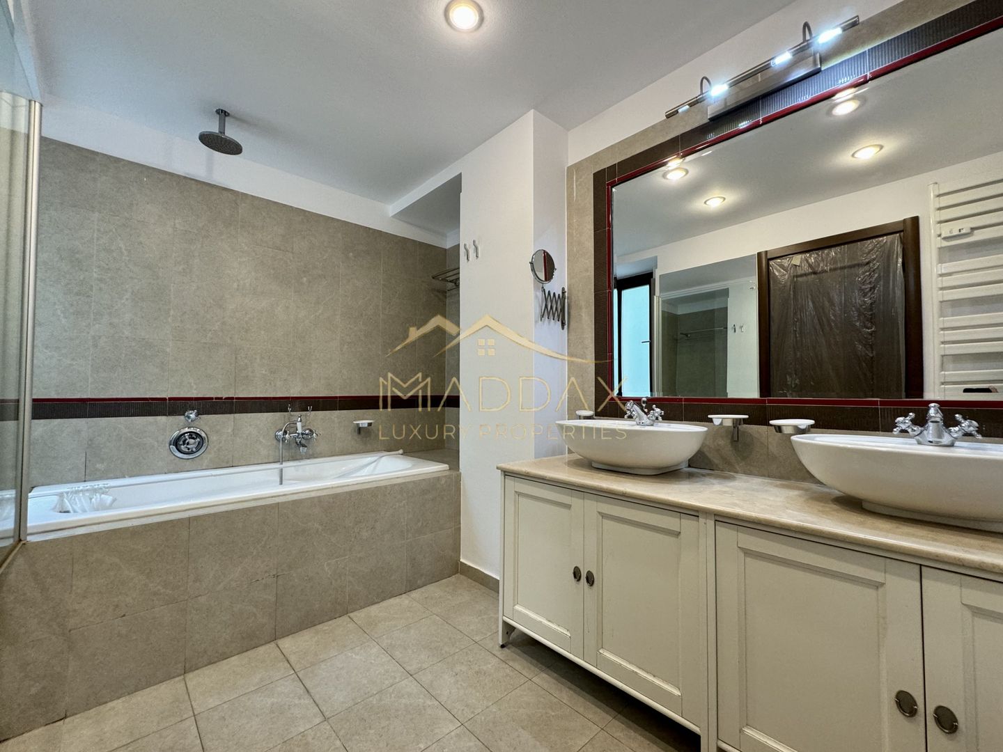 Apartament cu 4 camere 250mp* 2 parcări subterane / Dorobanti-Capitale - Poză 33