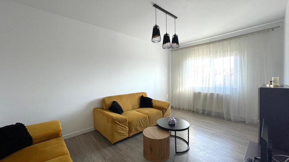 Apartament 3 camere zona Soarelui - 97.000 - Poză 1