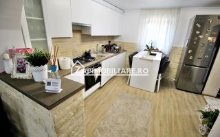Casa 6 camere, 150mp.utili,527mp teren, zona semicentral - Poză 8