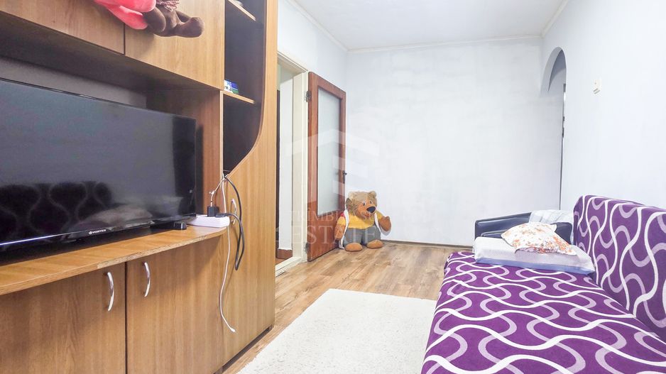 Apartament intim de 3 camere, complet mobilat și utilat + centrala - Poză 8