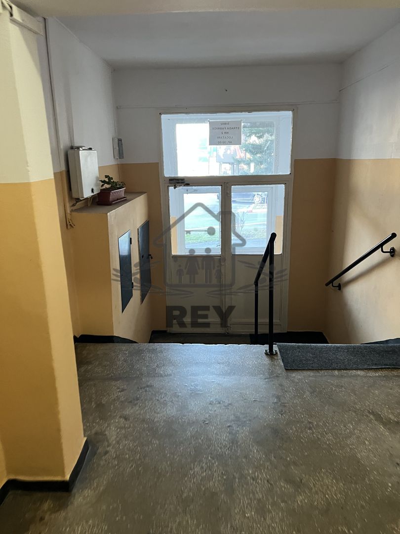 Apartament 4 camere decomandate 4 balcoane etaj 1 Str. Bâlea/Sibiu - Schiță 16