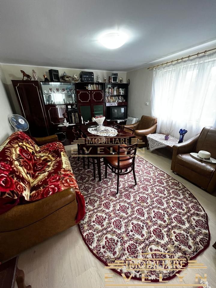 Teren 900 mp + Constructie 30 mp, zona Impr. Traian ( toate utilitatile ), pret 85.000 euro usor negociabil - Poză 4