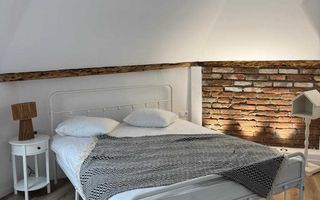 De închiriat 2 camere | Piața 1 Mai | Curte și terasă - Poză 3